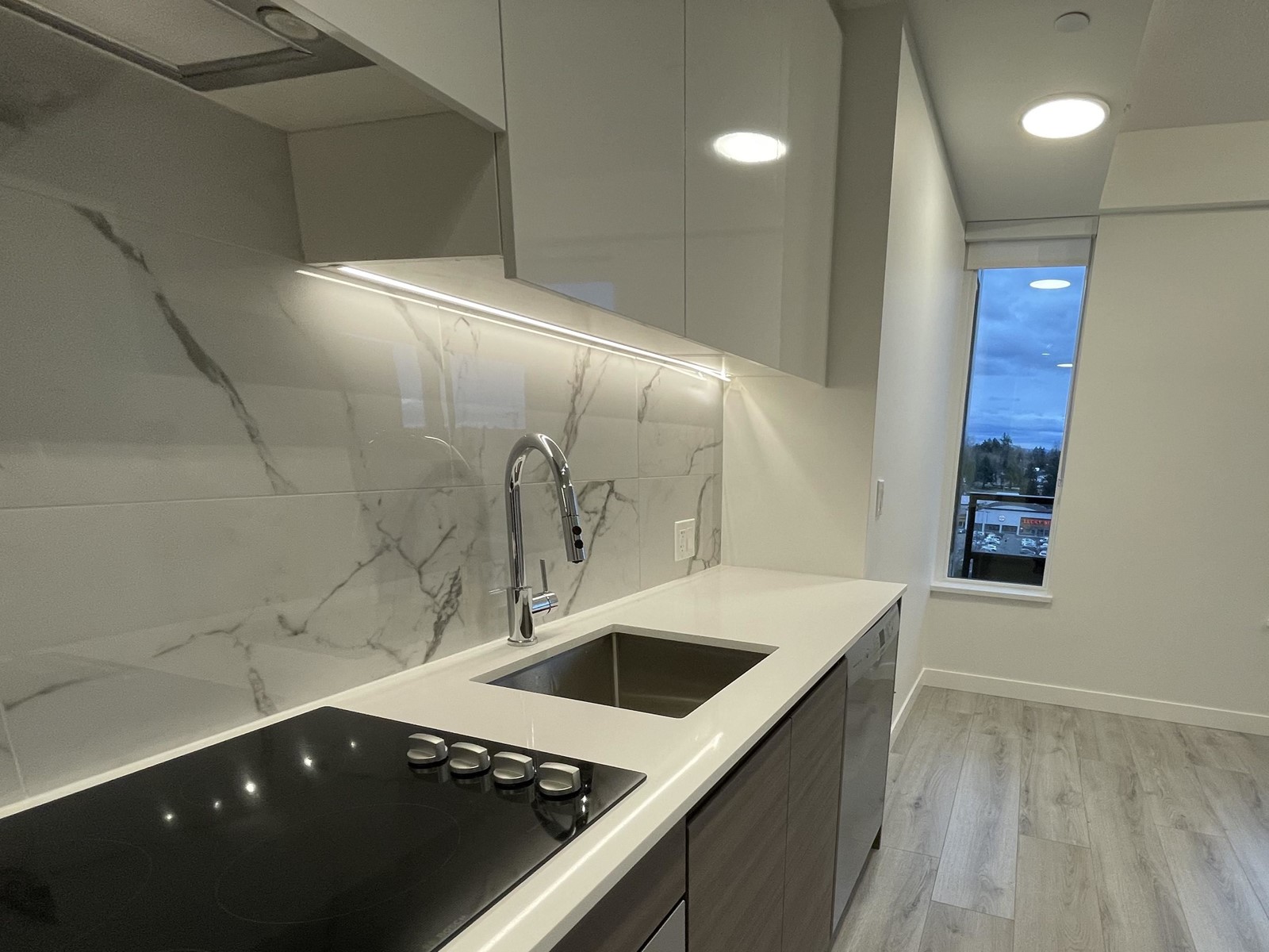1114 10626 City Parkway, Surrey, British Columbia  V3T 0S3 - Photo 18 - R2970441