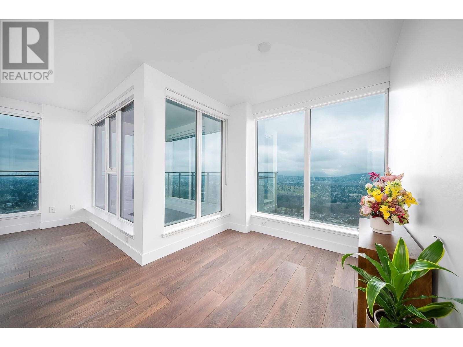 Listing Picture 7 of 40 : 3408 4711 HAZEL STREET, Burnaby / 本拿比 - 魯藝地產 Yvonne Lu Group - MLS Medallion Club Member