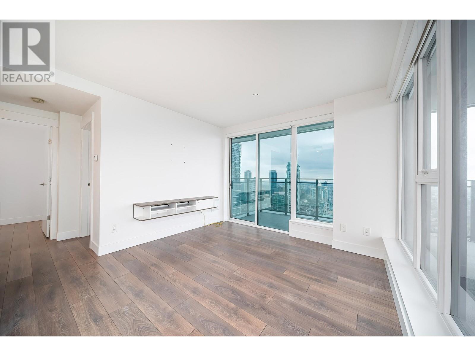 Listing Picture 10 of 40 : 3408 4711 HAZEL STREET, Burnaby / 本拿比 - 魯藝地產 Yvonne Lu Group - MLS Medallion Club Member