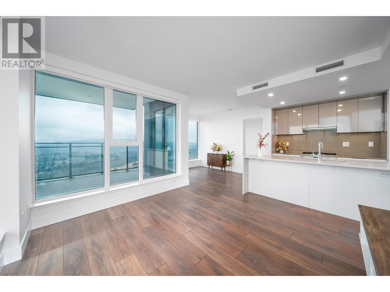 Listing Picture 11 of 40 : 3408 4711 HAZEL STREET, Burnaby / 本拿比 - 魯藝地產 Yvonne Lu Group - MLS Medallion Club Member