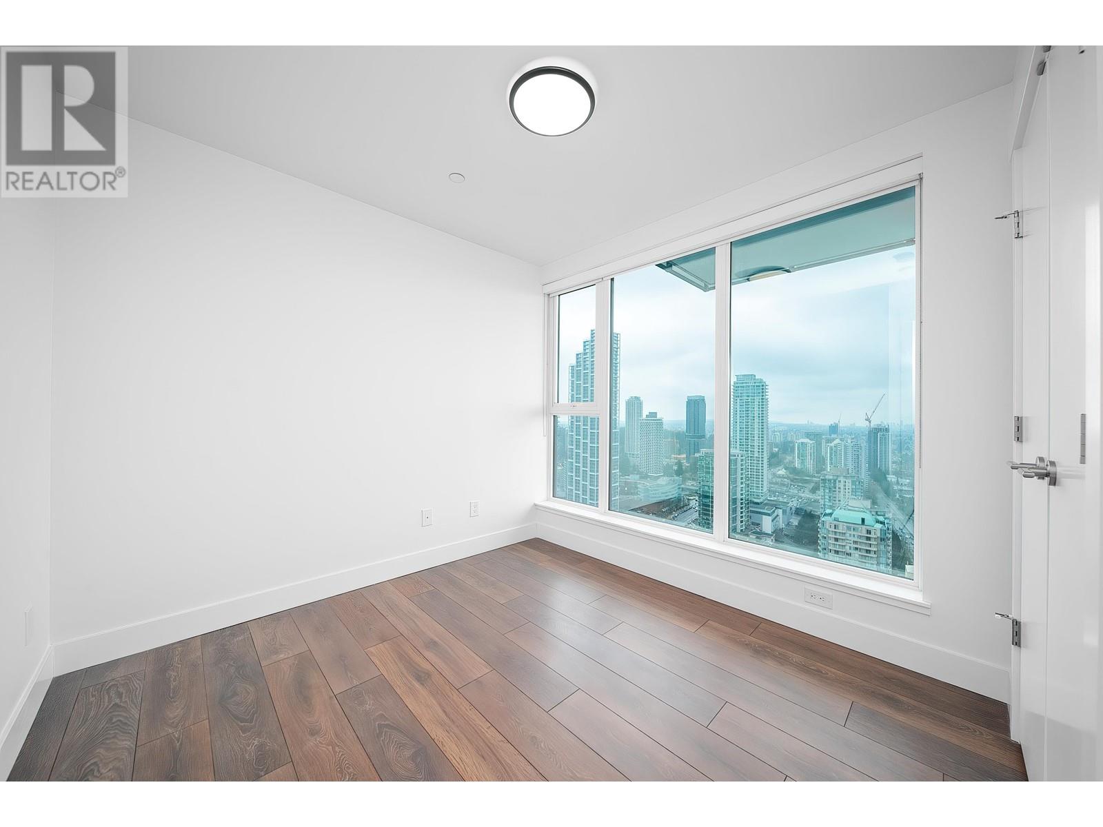 Listing Picture 14 of 40 : 3408 4711 HAZEL STREET, Burnaby / 本拿比 - 魯藝地產 Yvonne Lu Group - MLS Medallion Club Member