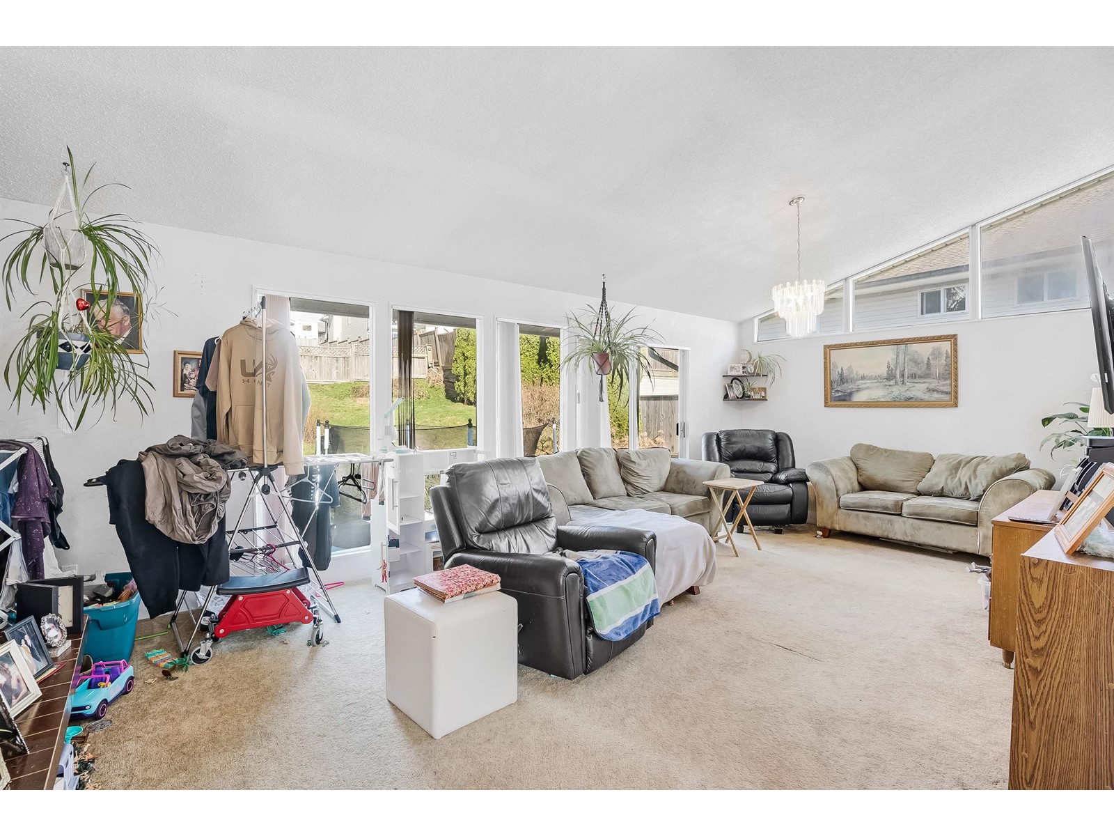 Property at 32631 7TH AVENUE image 3