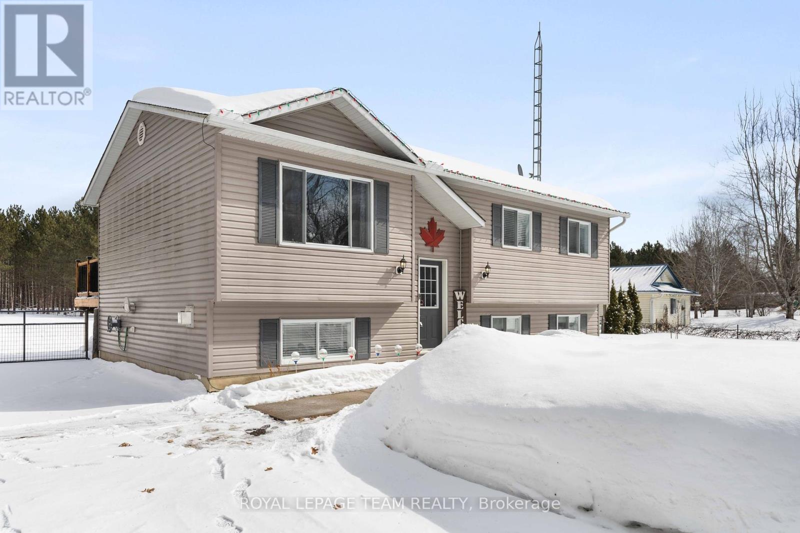 2304 Eady Road, Horton, Ontario  K7V 3Z8 - Photo 1 - X12009102