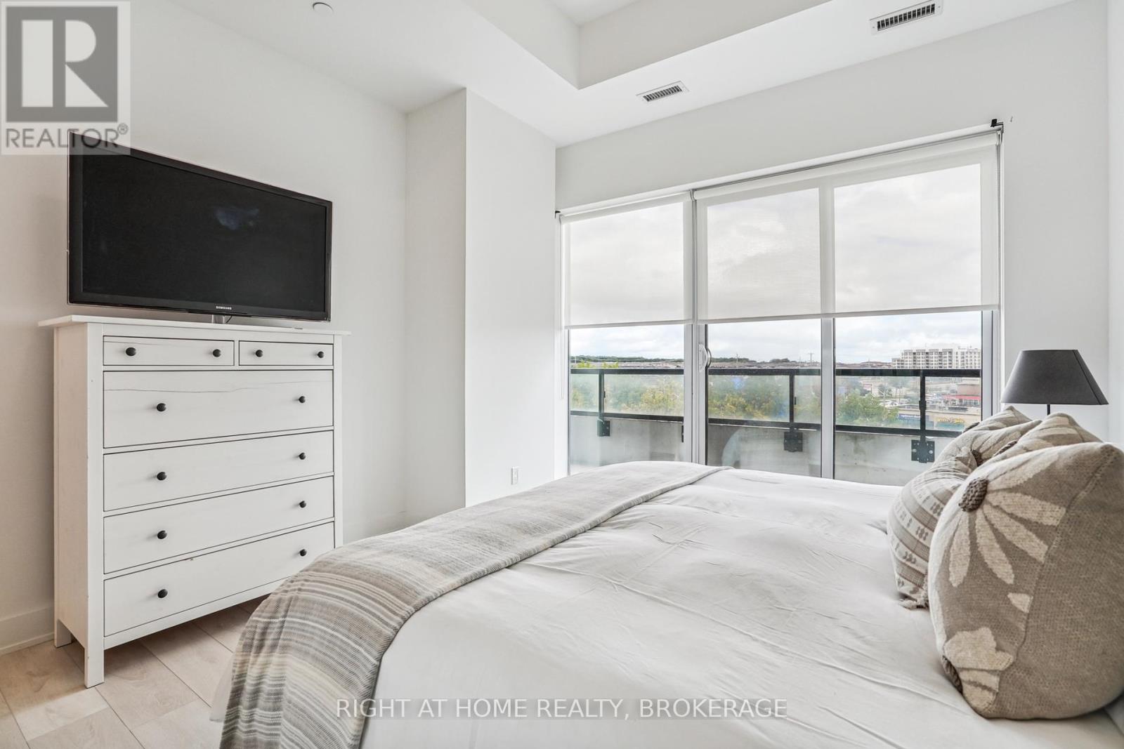 436 - 2485 Taunton Road, Oakville, Ontario  L6H 3R8 - Photo 22 - W12009051