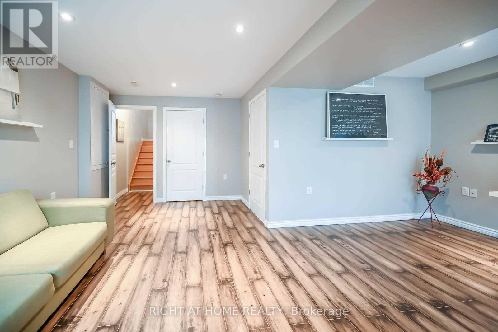 96 Highgate Drive, Hamilton, Ontario  L8J 0C2 - Photo 27 - X12009021
