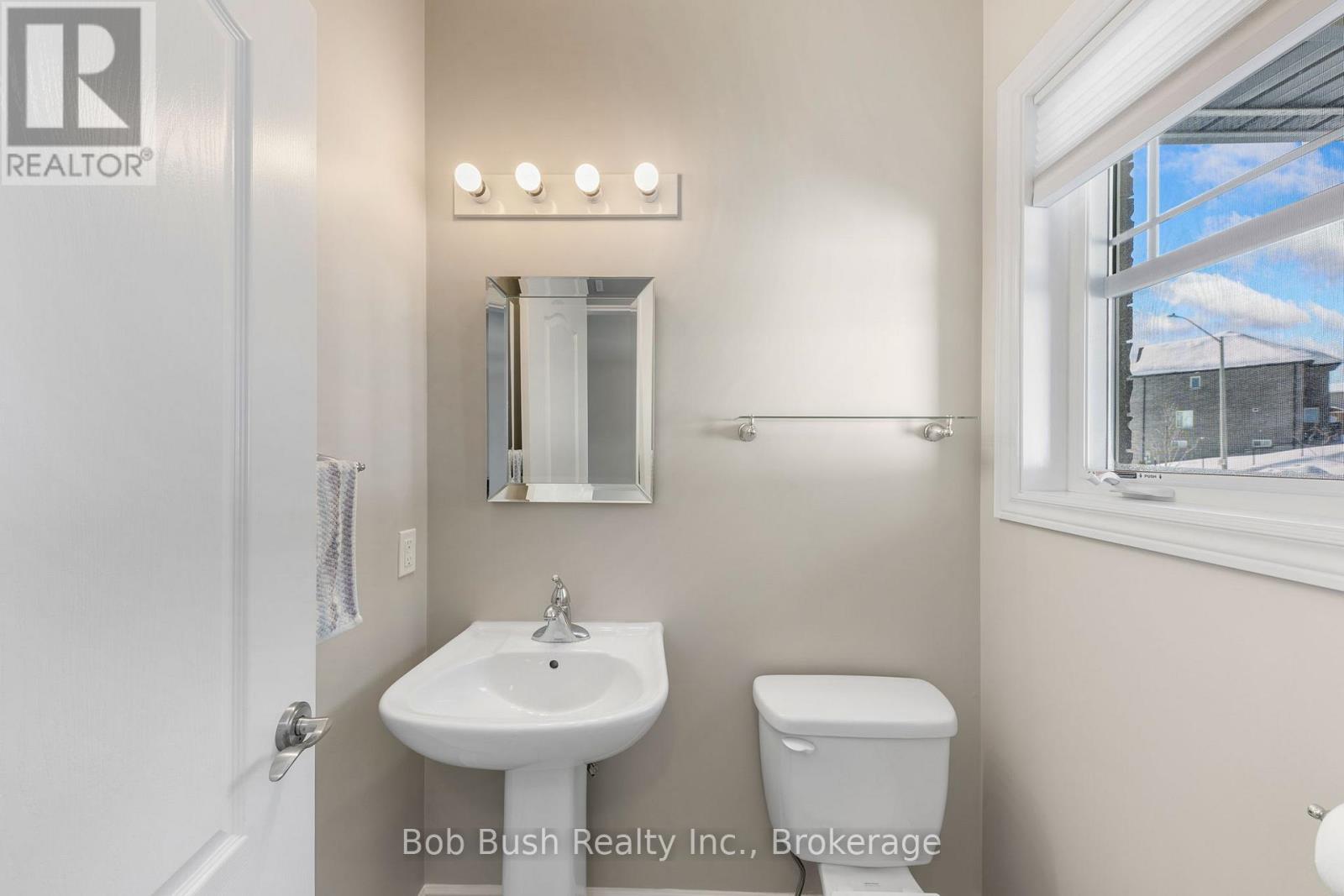 3067 Monarch Drive, Orillia, Ontario  L3V 8K3 - Photo 6 - S12008909