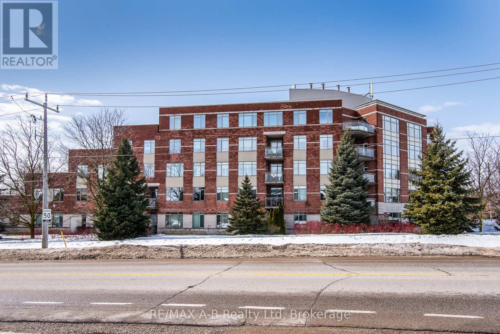 202 - 400 Romeo Street N, Stratford, Ontario  N5A 0A2 - Photo 3 - X12006220