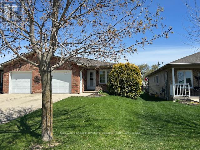 33 Ann Street, St. Marys, Ontario  N4X 1C8 - Photo 2 - X12009137