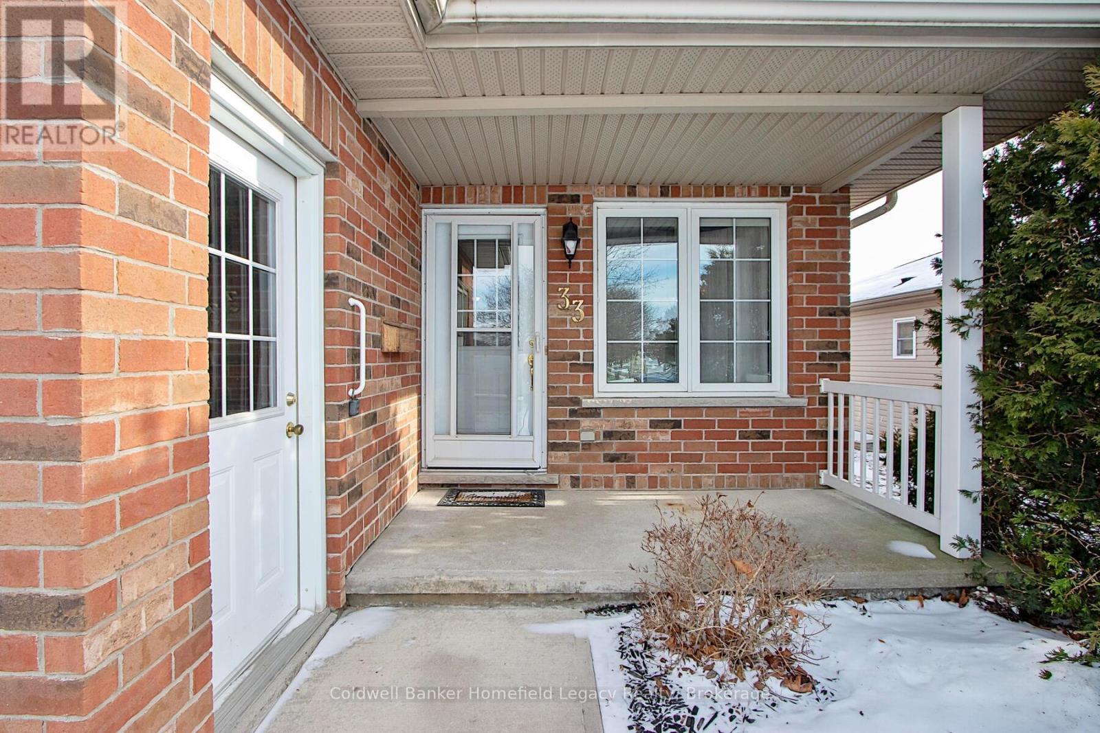 33 Ann Street, St. Marys, Ontario  N4X 1C8 - Photo 4 - X12009137