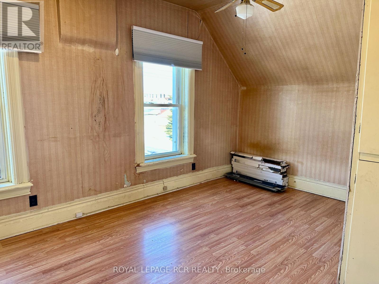 641 10th Avenue, Hanover, Ontario  N4N 2P6 - Photo 34 - X11823001