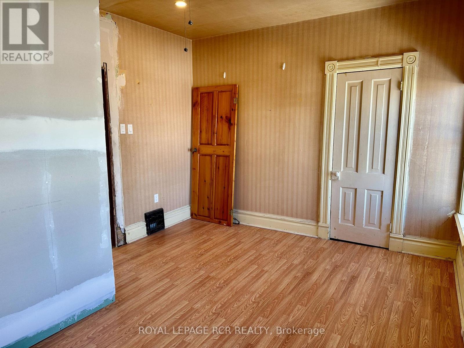 641 10th Avenue, Hanover, Ontario  N4N 2P6 - Photo 36 - X11823001