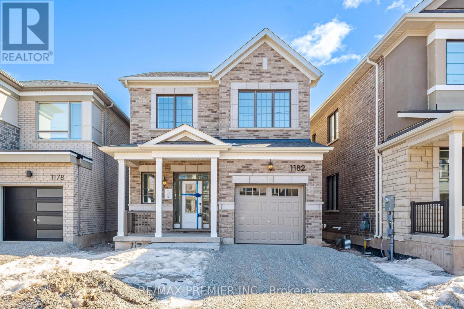 1182 STACEY CRESCENT, Milton, Ontario