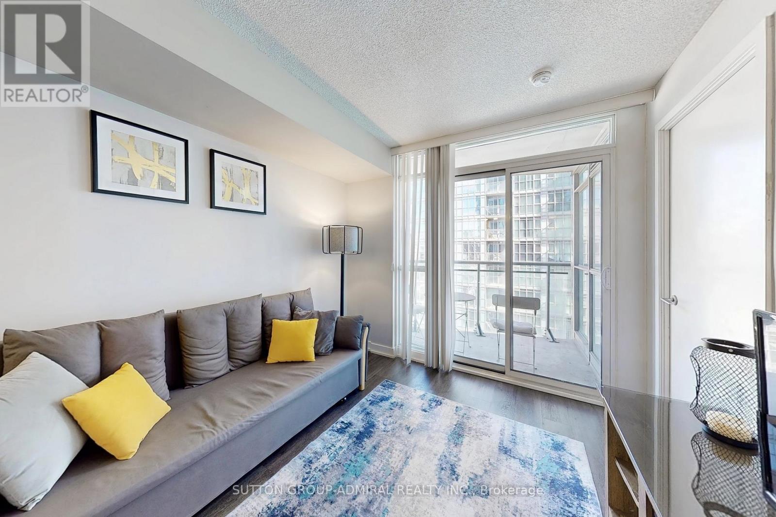 1703 - 21 Iceboat Terrace, Toronto, Ontario  M5V 4A5 - Photo 11 - C12009230