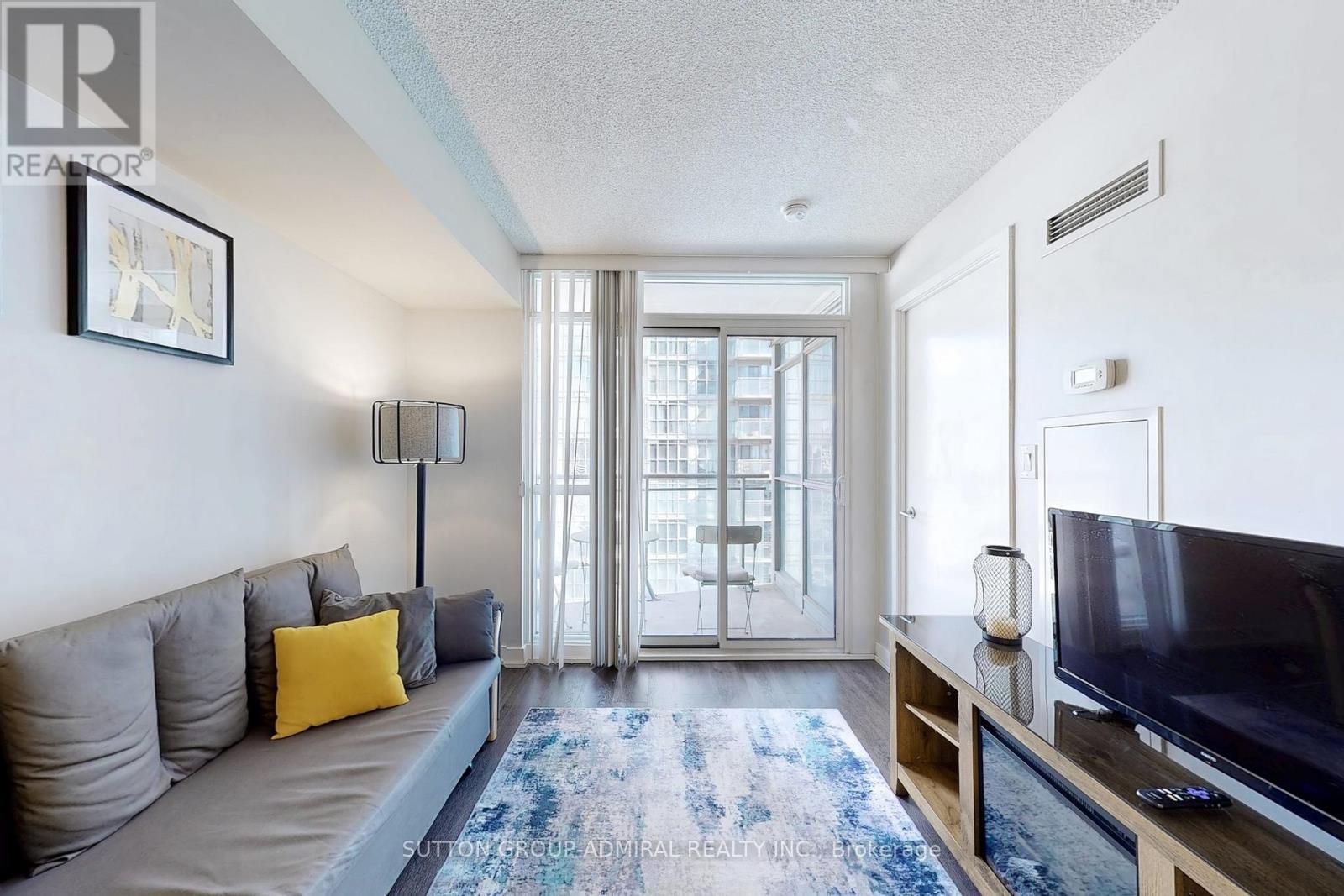 1703 - 21 Iceboat Terrace, Toronto, Ontario  M5V 4A5 - Photo 12 - C12009230