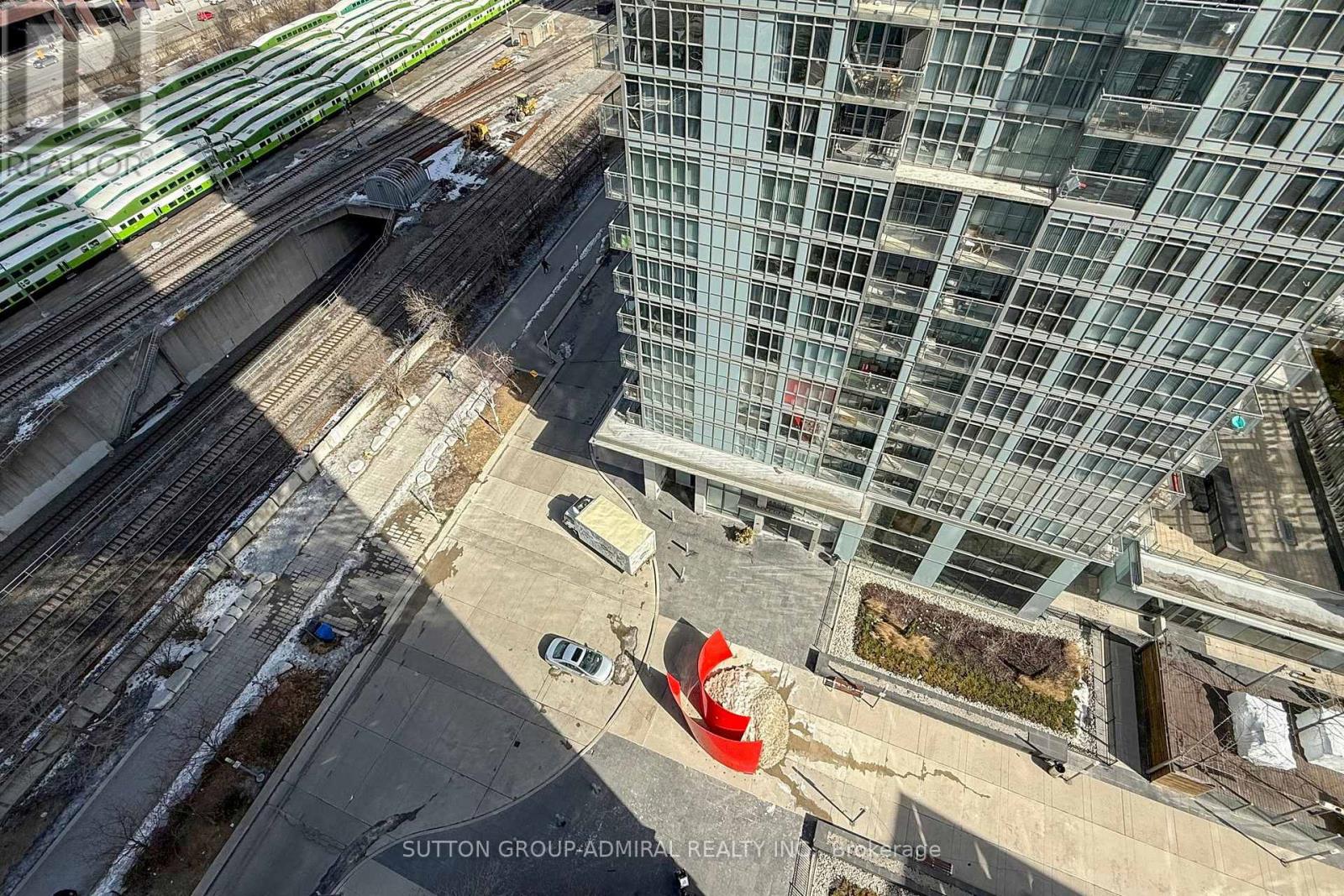1703 - 21 Iceboat Terrace, Toronto, Ontario  M5V 4A5 - Photo 39 - C12009230