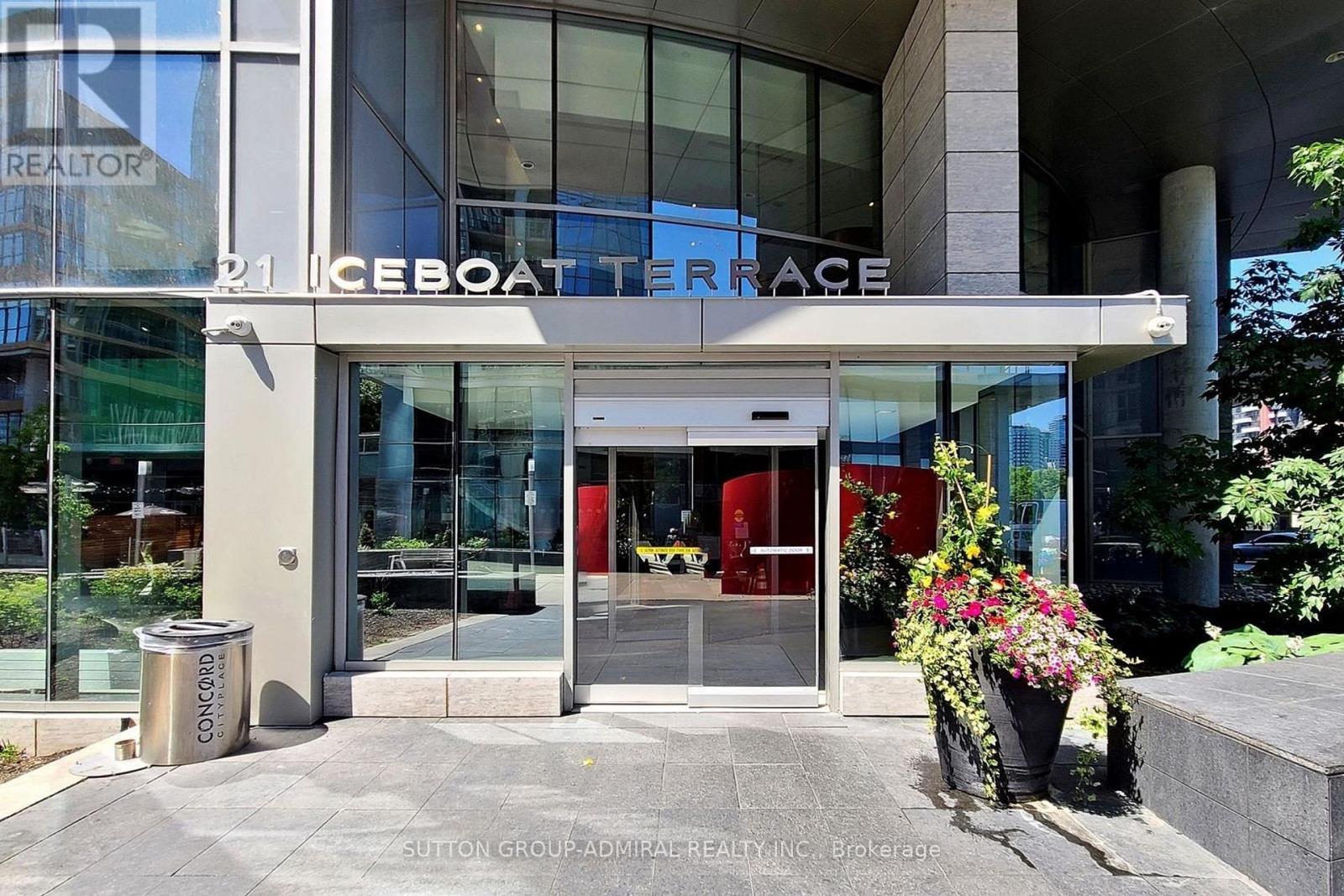 1703 - 21 Iceboat Terrace, Toronto, Ontario  M5V 4A5 - Photo 5 - C12009230
