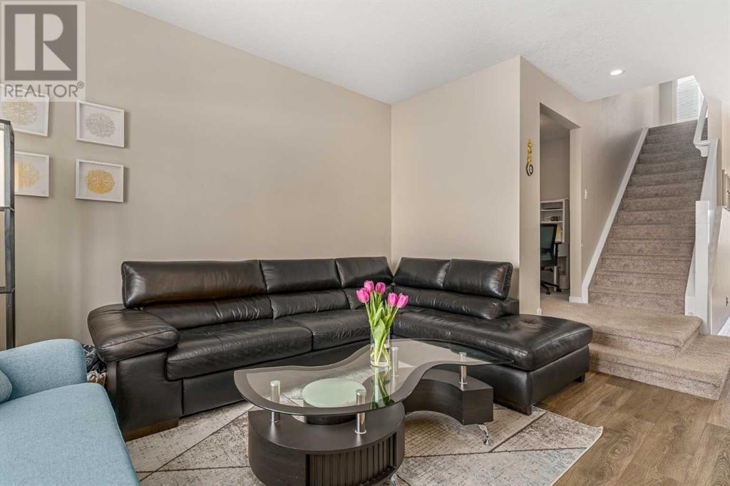 45 Masters Crescent Se, Calgary, Alberta  T3M 2H1 - Photo 6 - A2196640