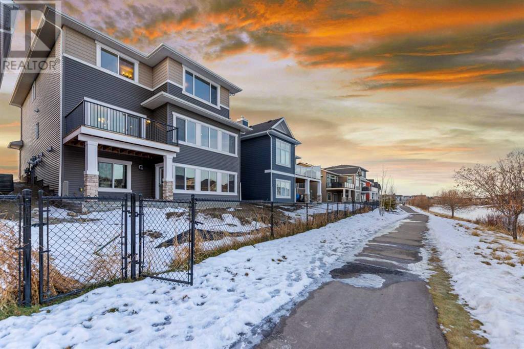 Property at 1642 Baywater Street SW image 5