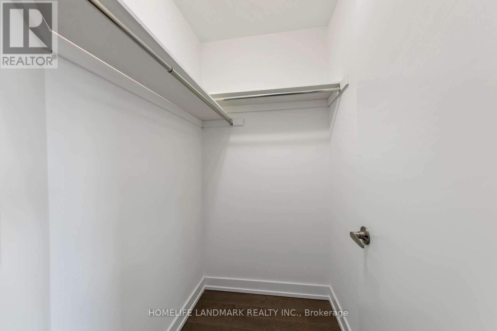 609 Harvie Avenue, Toronto, Ontario  M6E 4M3 - Photo 22 - W12009251