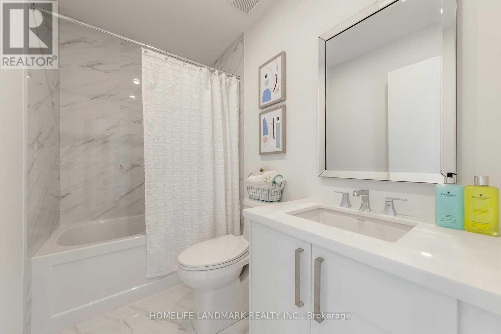 609 Harvie Avenue, Toronto, Ontario  M6E 4M3 - Photo 27 - W12009251