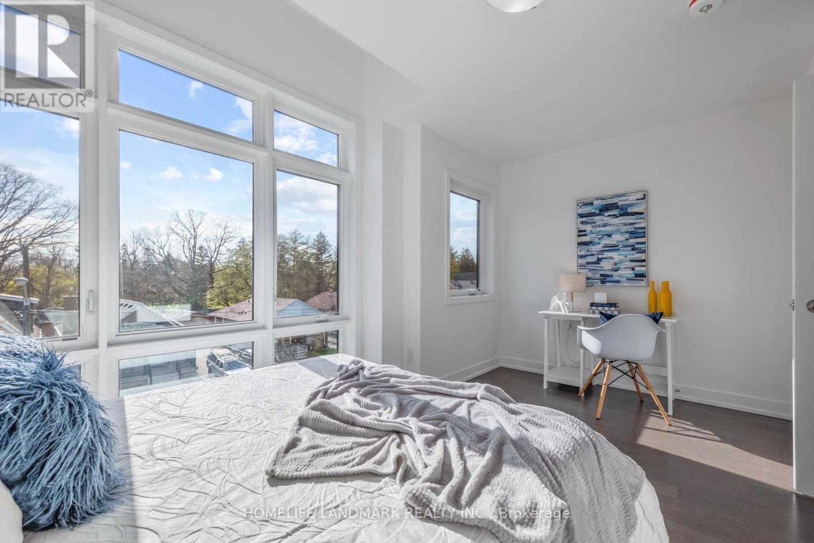 609 Harvie Avenue, Toronto, Ontario  M6E 4M3 - Photo 31 - W12009251