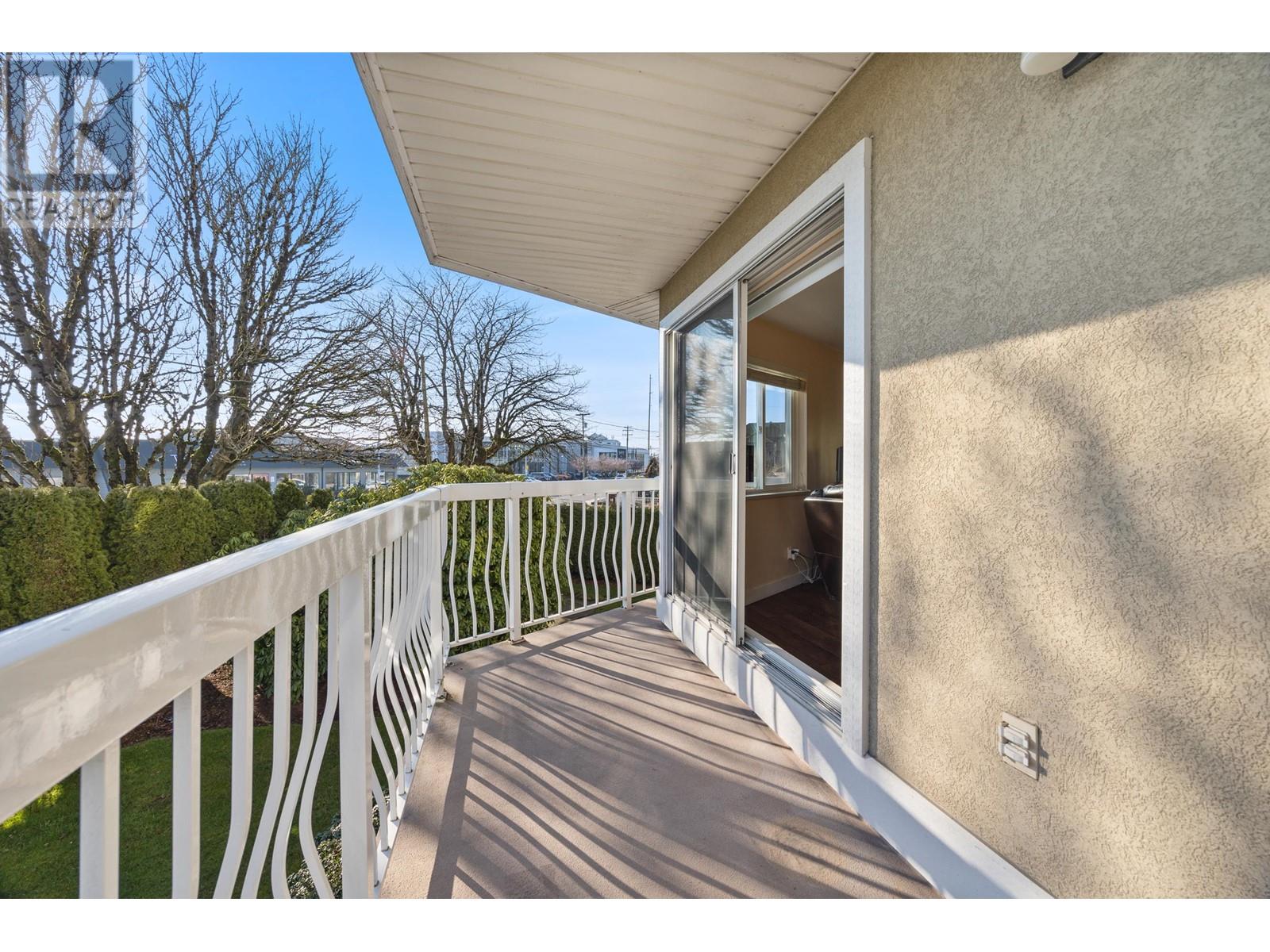 Listing Picture 11 of 38 : 109 11240 MELLIS DRIVE, Richmond / 烈治文 - 魯藝地產 Yvonne Lu Group - MLS Medallion Club Member