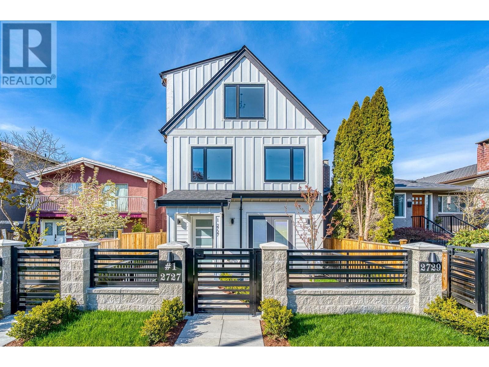 2 2727 Parker Street, Vancouver, British Columbia  V5K 2T6 - Photo 1 - R2962150