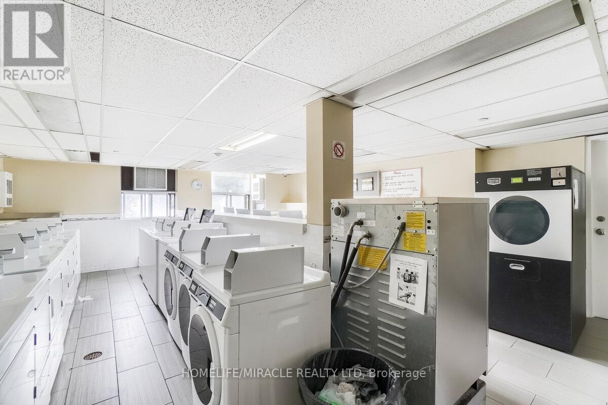 1703 - 15 Kensington Road, Brampton (Queen Street Corridor), Ontario  L6T 3W2 - Photo 30 - W12009301