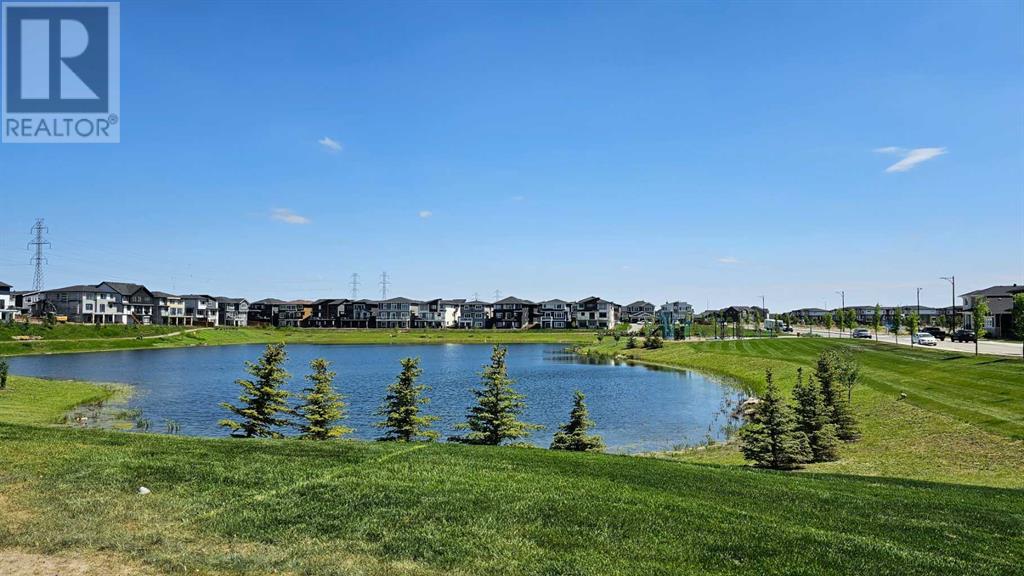 13 Waterford Glen, Chestermere, Alberta  T1X 2T8 - Photo 4 - A2176980