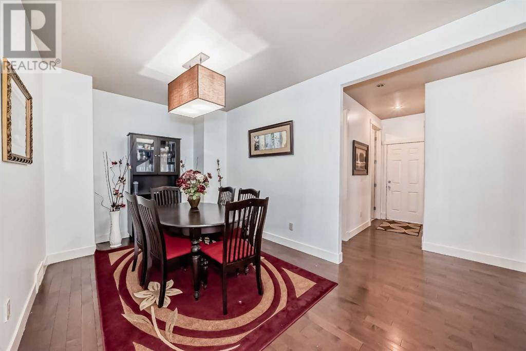 16 Rockcliff Point Nw, Calgary, Alberta  T3G 5Z4 - Photo 6 - A2200032