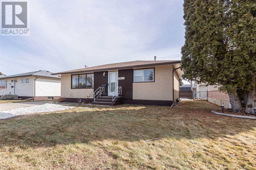 1903 26 Street Se, Medicine Hat, Alberta  T1A 2G7 - Photo 2 - A2199848