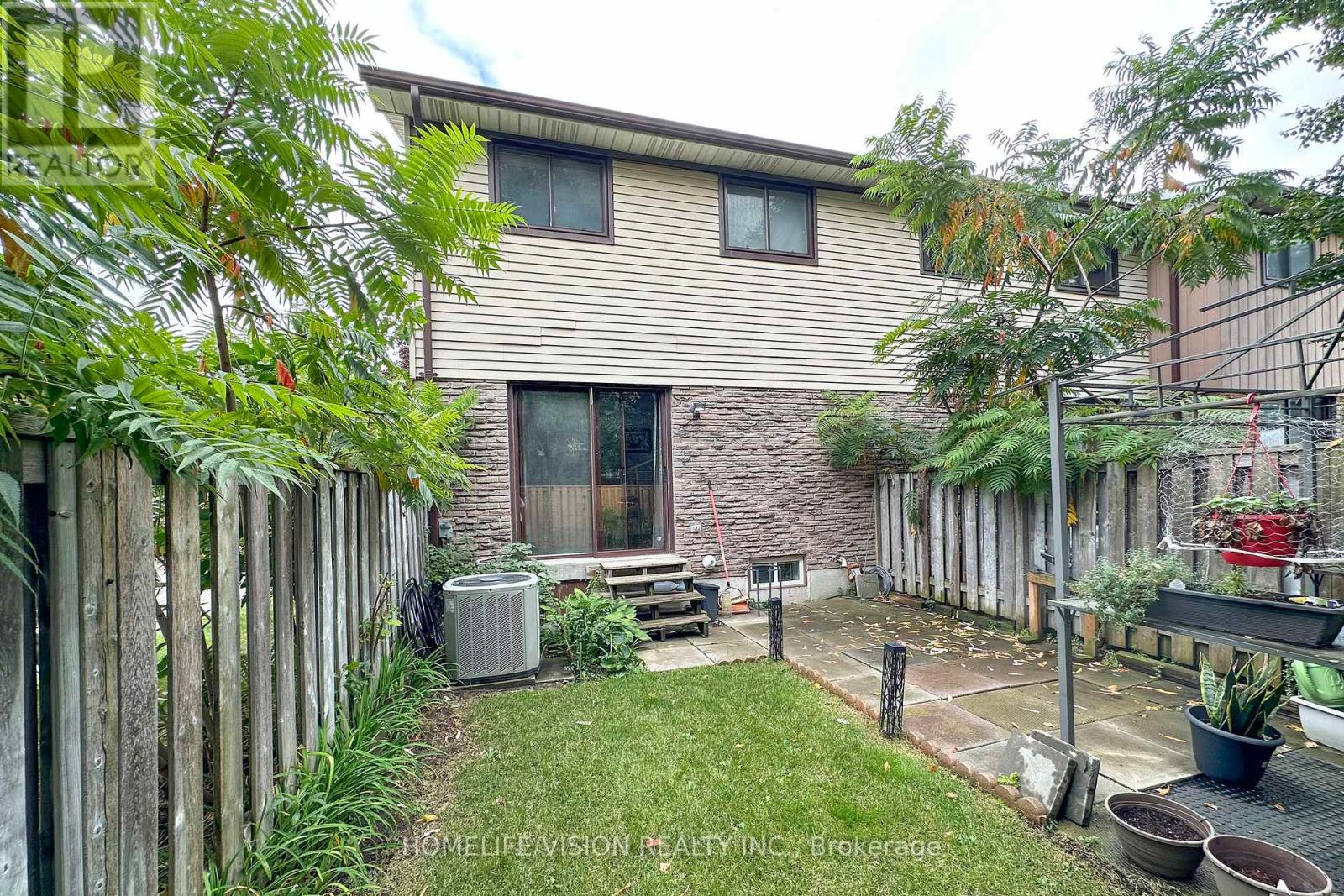W12 - 220 Ormond Drive, Oshawa, Ontario  L1G 6T5 - Photo 24 - E12009342