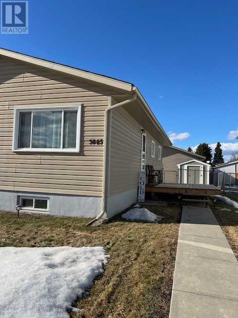 Property at 3645 55 Avenue image 4