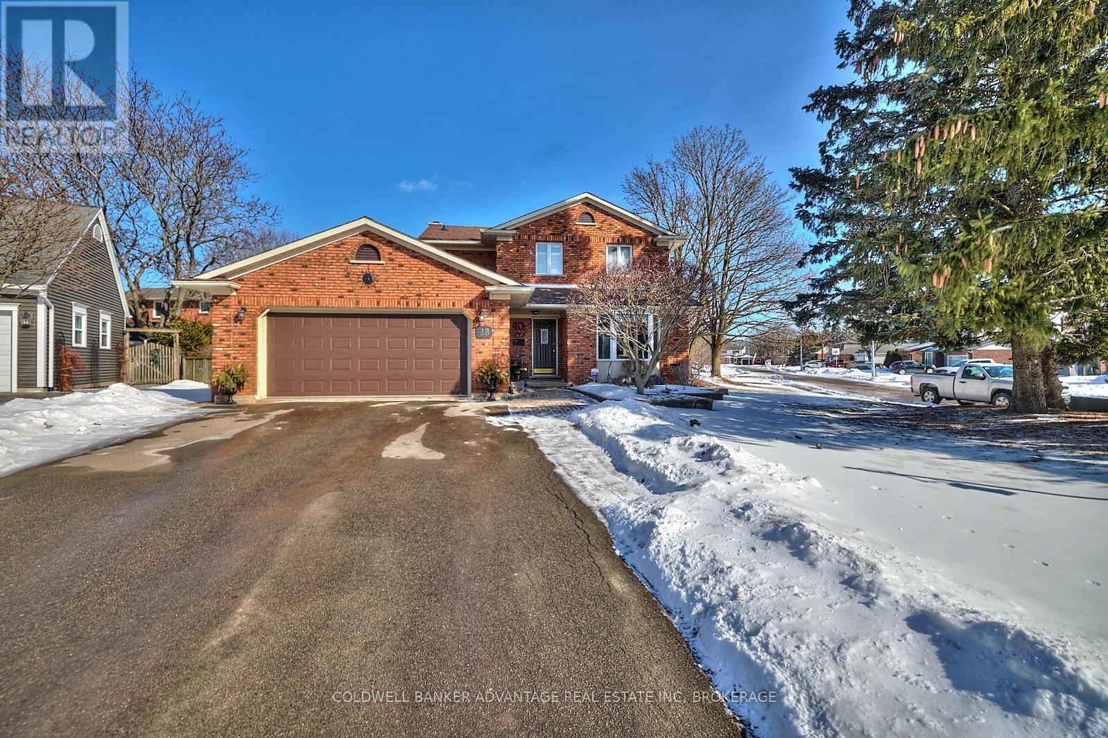 28 DIXON CRESCENT, welland (767 - n. welland), Ontario