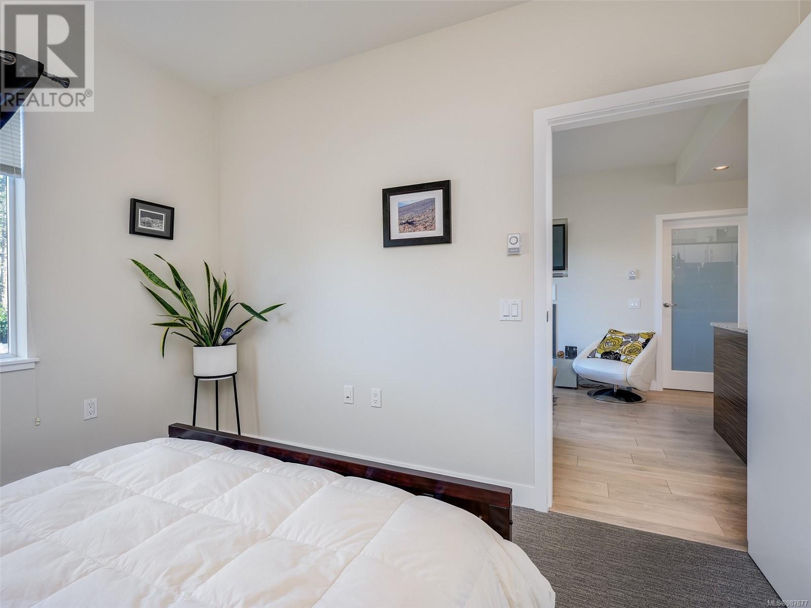 206 4040 Borden St, Saanich, British Columbia  V8X 2E9 - Photo 13 - 987677