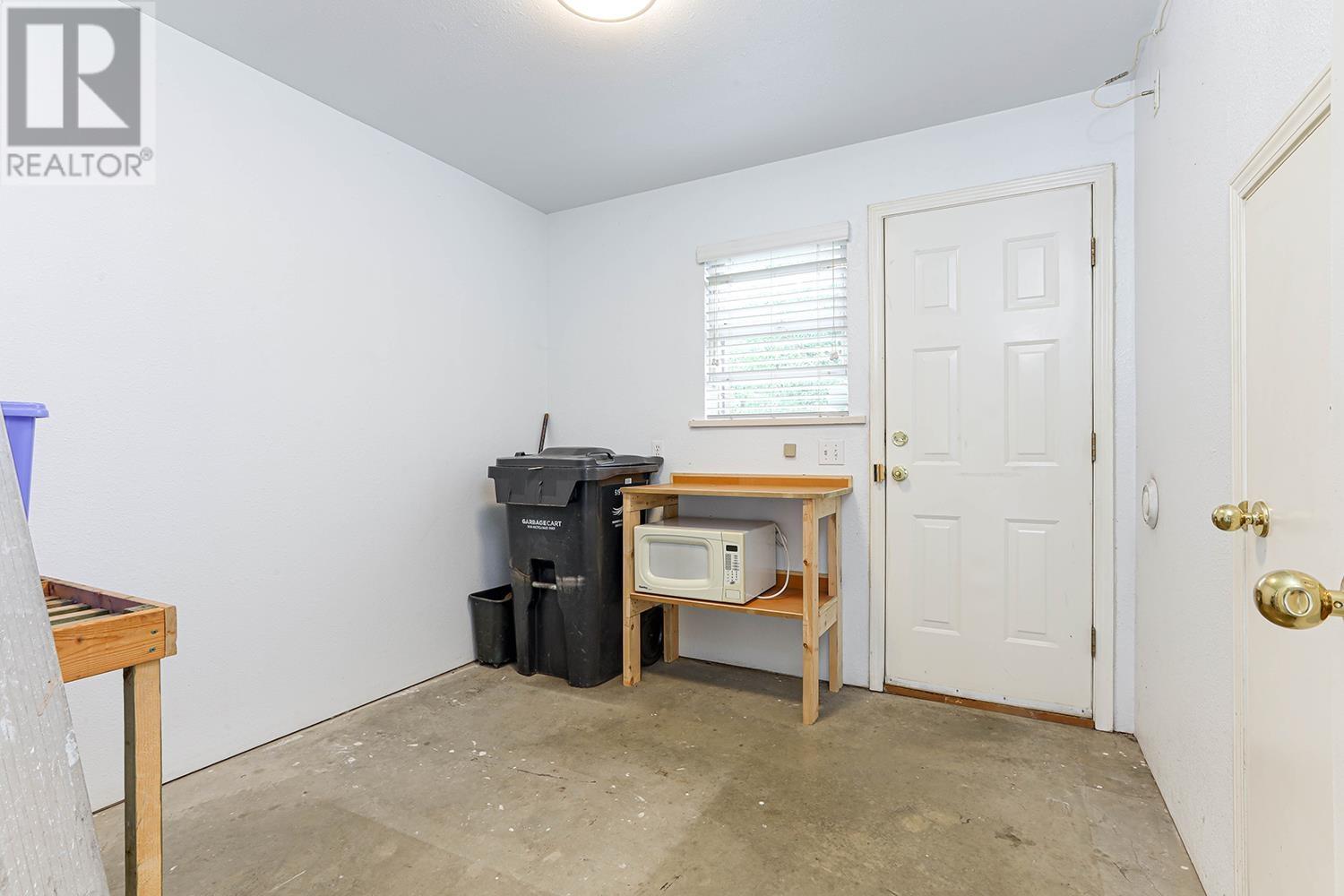 Listing Picture 39 of 40 : 49 5380 SMITH DRIVE, Richmond / 烈治文 - 魯藝地產 Yvonne Lu Group - MLS Medallion Club Member