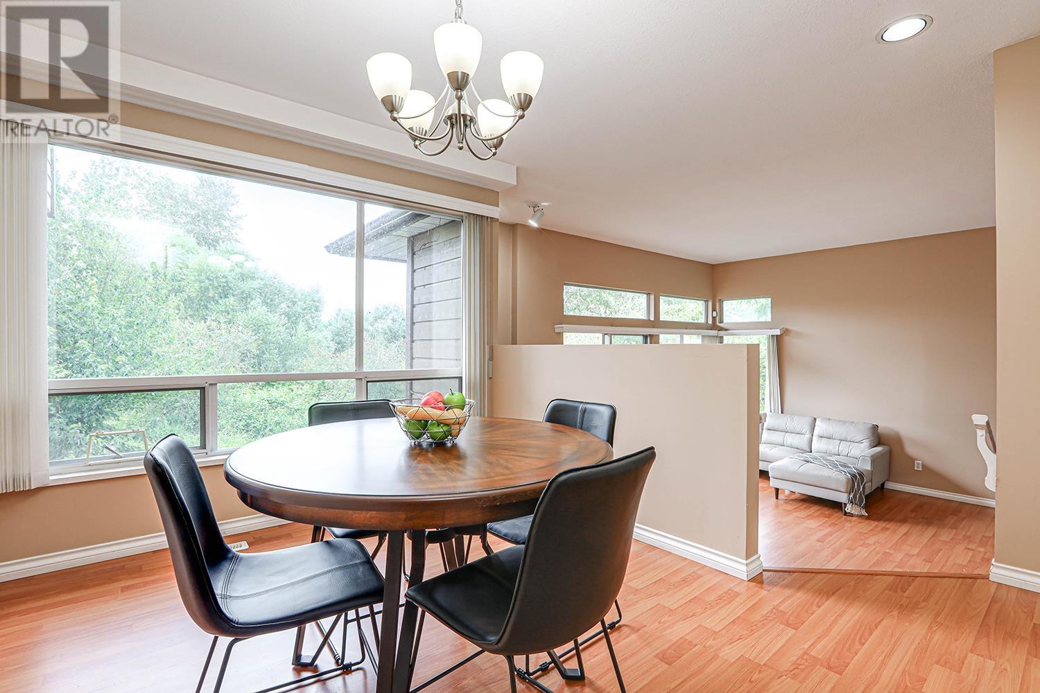 Listing Picture 9 of 40 : 49 5380 SMITH DRIVE, Richmond / 烈治文 - 魯藝地產 Yvonne Lu Group - MLS Medallion Club Member
