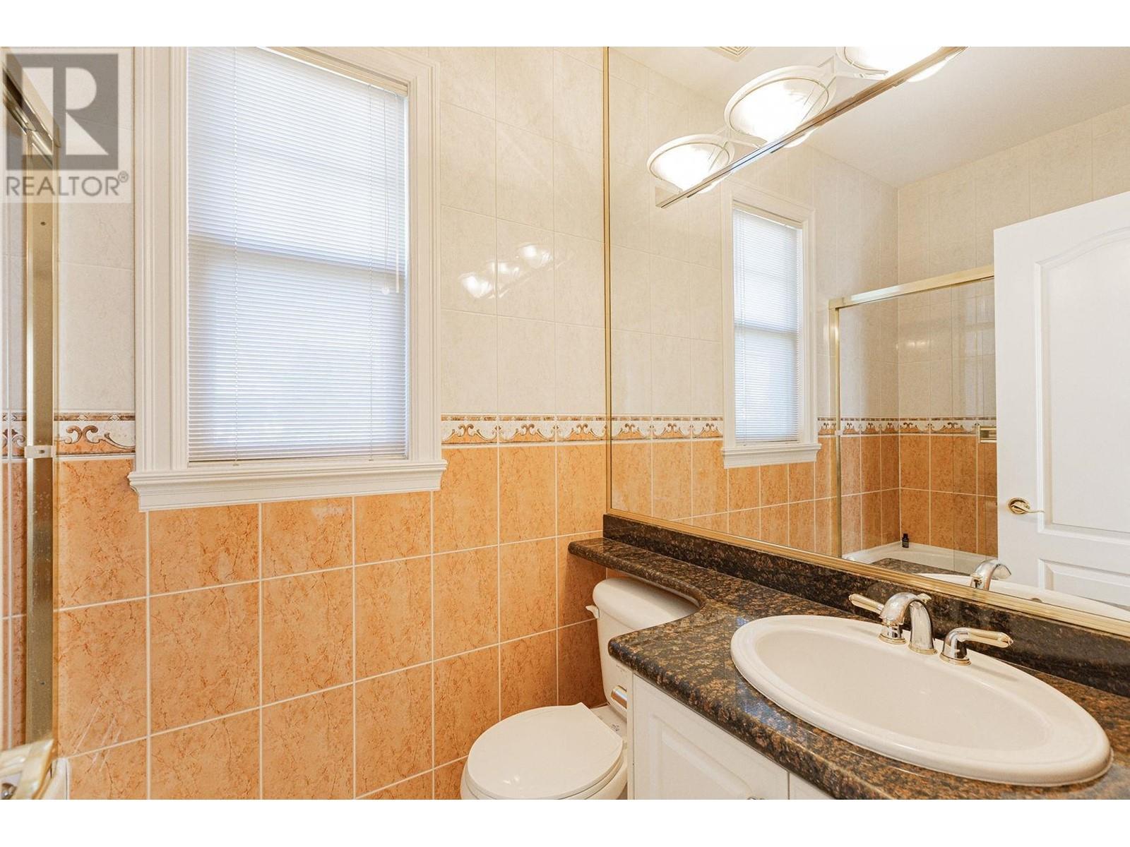 Listing Picture 28 of 31 : 7560 BROADMOOR BOULEVARD, Richmond / 烈治文 - 魯藝地產 Yvonne Lu Group - MLS Medallion Club Member