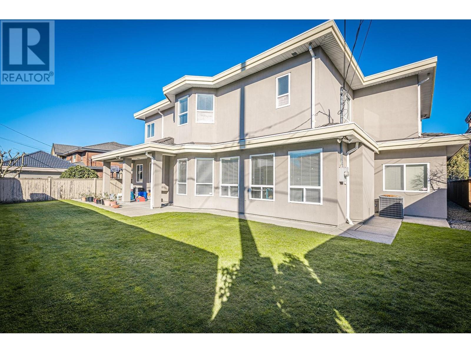 Listing Picture 3 of 31 : 7560 BROADMOOR BOULEVARD, Richmond / 烈治文 - 魯藝地產 Yvonne Lu Group - MLS Medallion Club Member