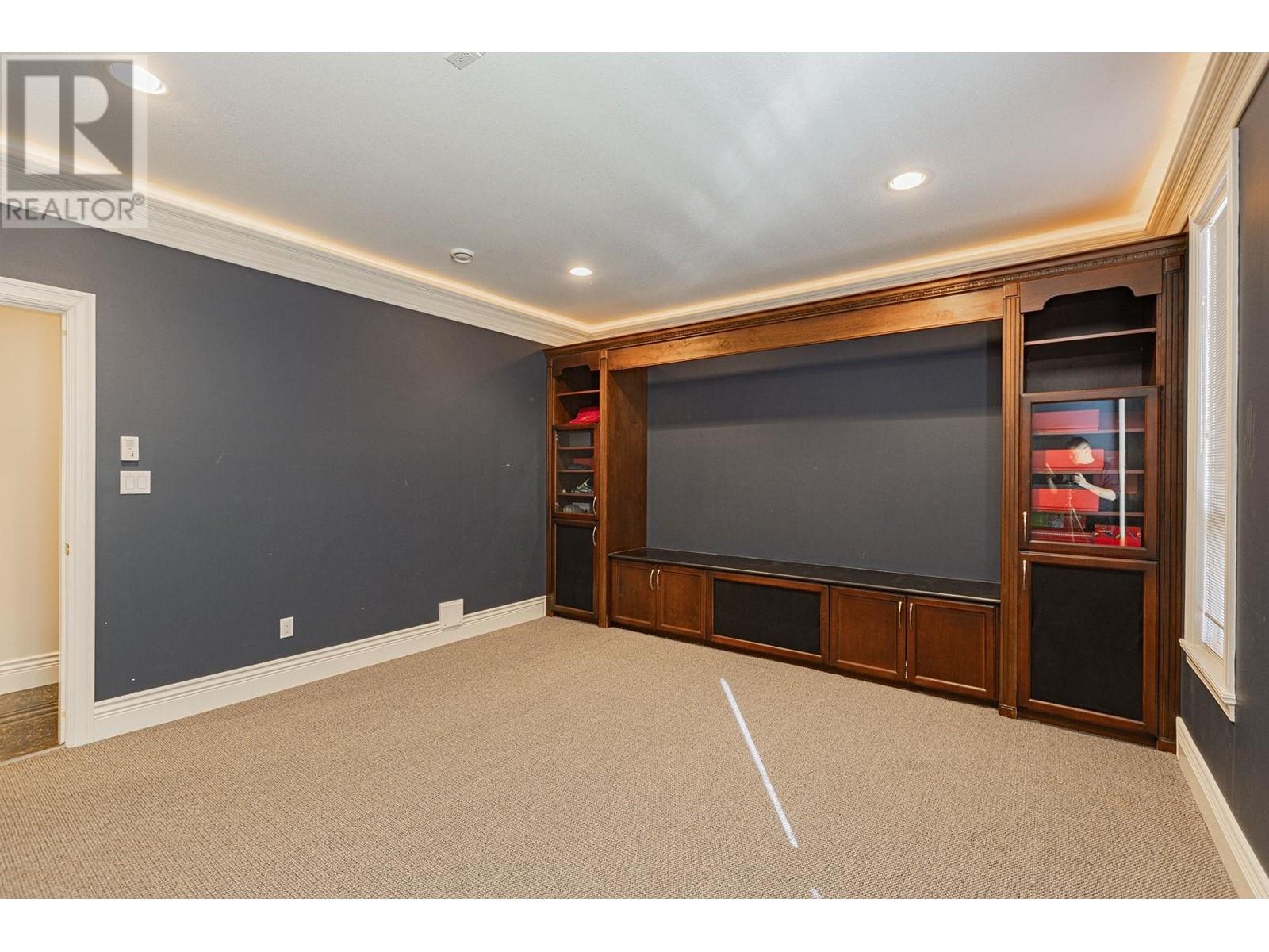 Listing Picture 17 of 31 : 7560 BROADMOOR BOULEVARD, Richmond / 烈治文 - 魯藝地產 Yvonne Lu Group - MLS Medallion Club Member