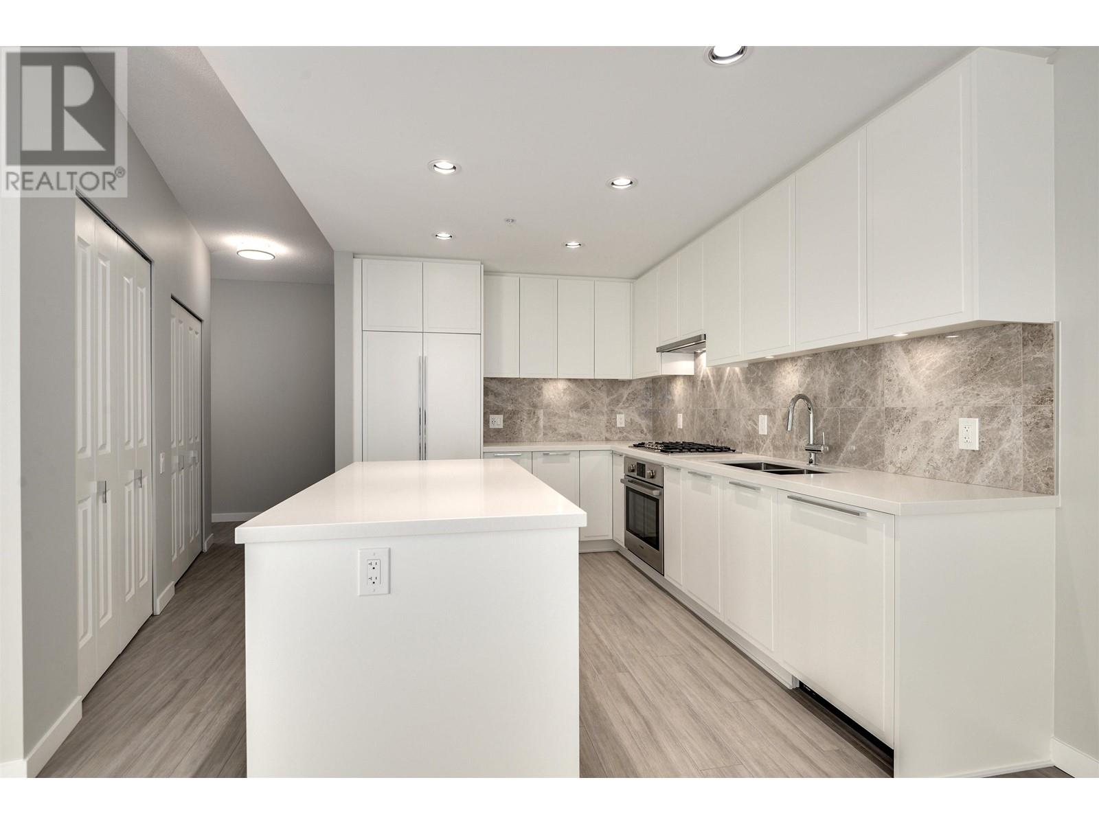 Listing Picture 3 of 18 : 401 3198 RIVERWALK AVENUE, Vancouver / 溫哥華 - 魯藝地產 Yvonne Lu Group - MLS Medallion Club Member