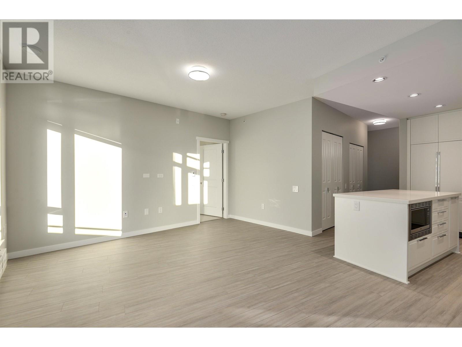 Listing Picture 5 of 18 : 401 3198 RIVERWALK AVENUE, Vancouver / 溫哥華 - 魯藝地產 Yvonne Lu Group - MLS Medallion Club Member