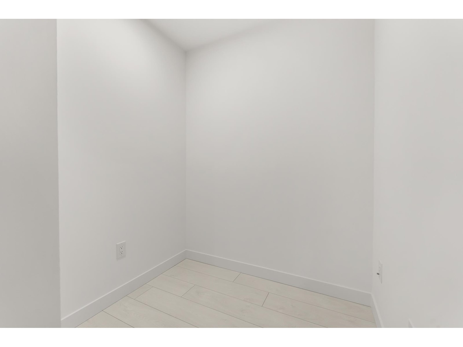 527 9456 134 Street, Surrey, British Columbia  V3V 0G8 - Photo 28 - R2971478