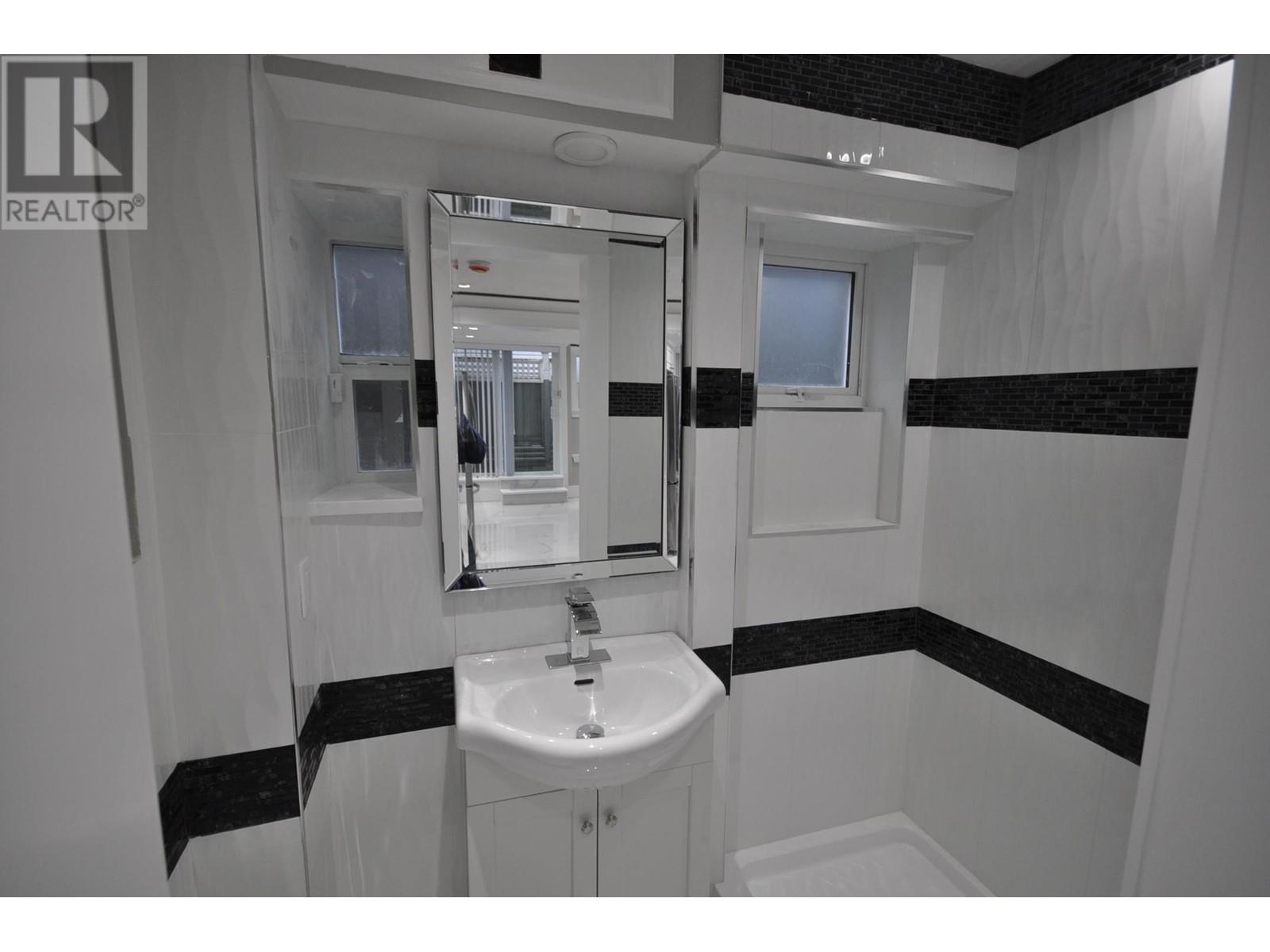 7828 Prince Albert Street, Vancouver, British Columbia  V5X 3Z7 - Photo 5 - R2974873