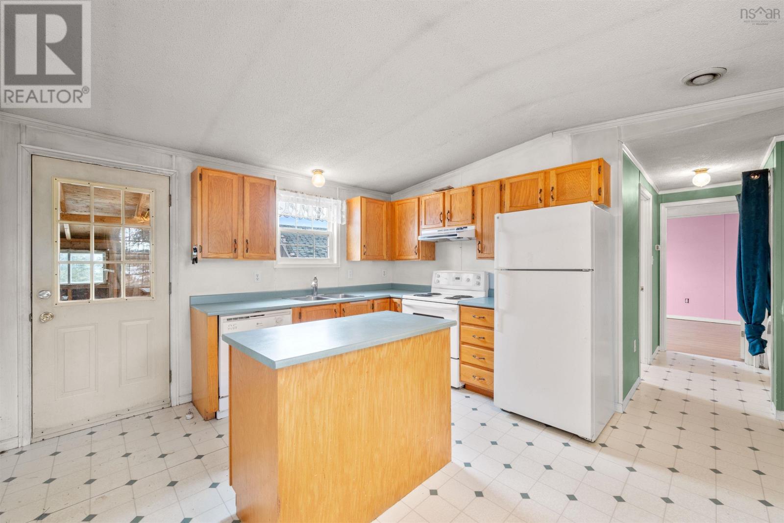 6144 Highway 215, Cheverie, Nova Scotia  B0N 2A0 - Photo 3 - 202504495
