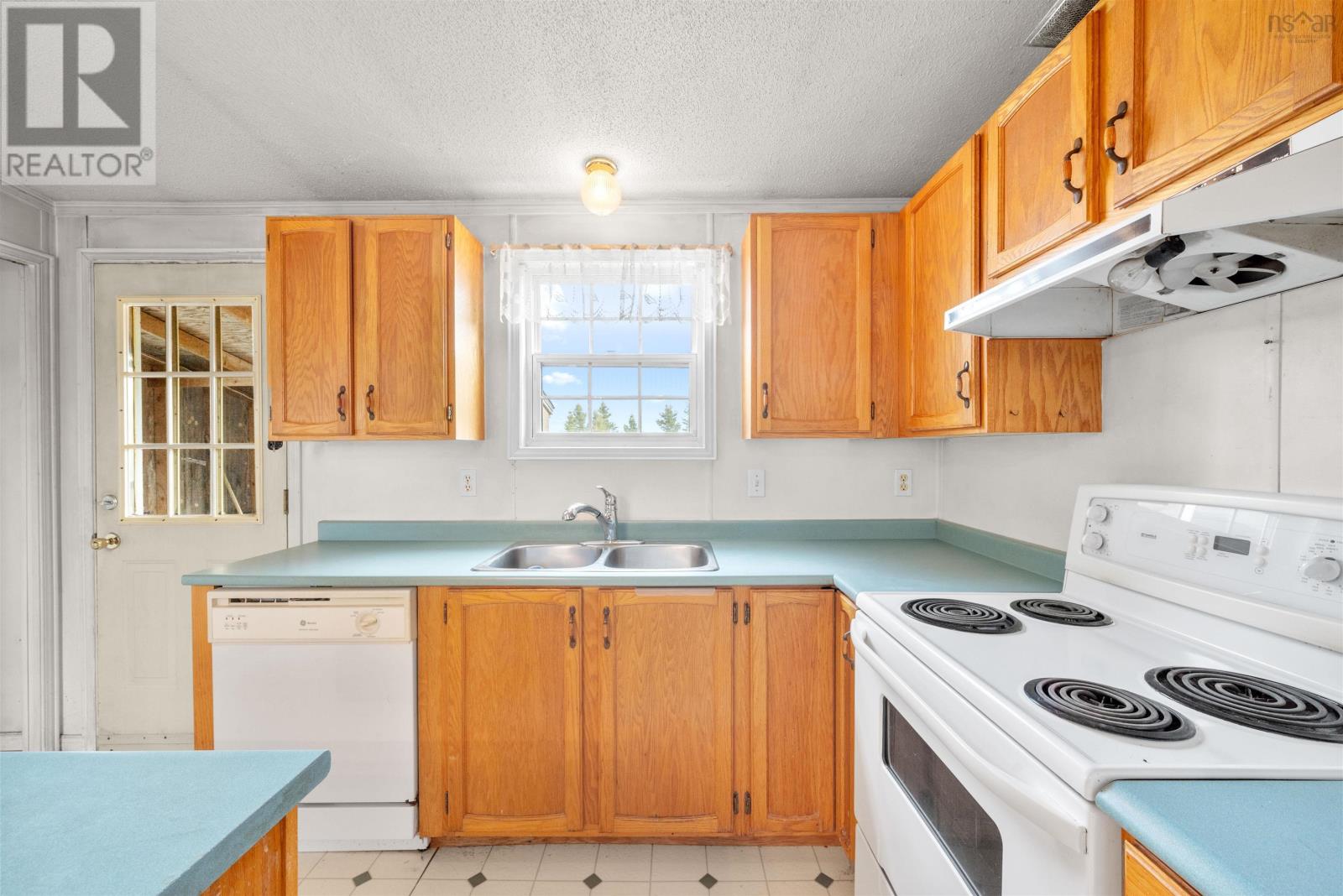 6144 Highway 215, Cheverie, Nova Scotia  B0N 2A0 - Photo 9 - 202504495