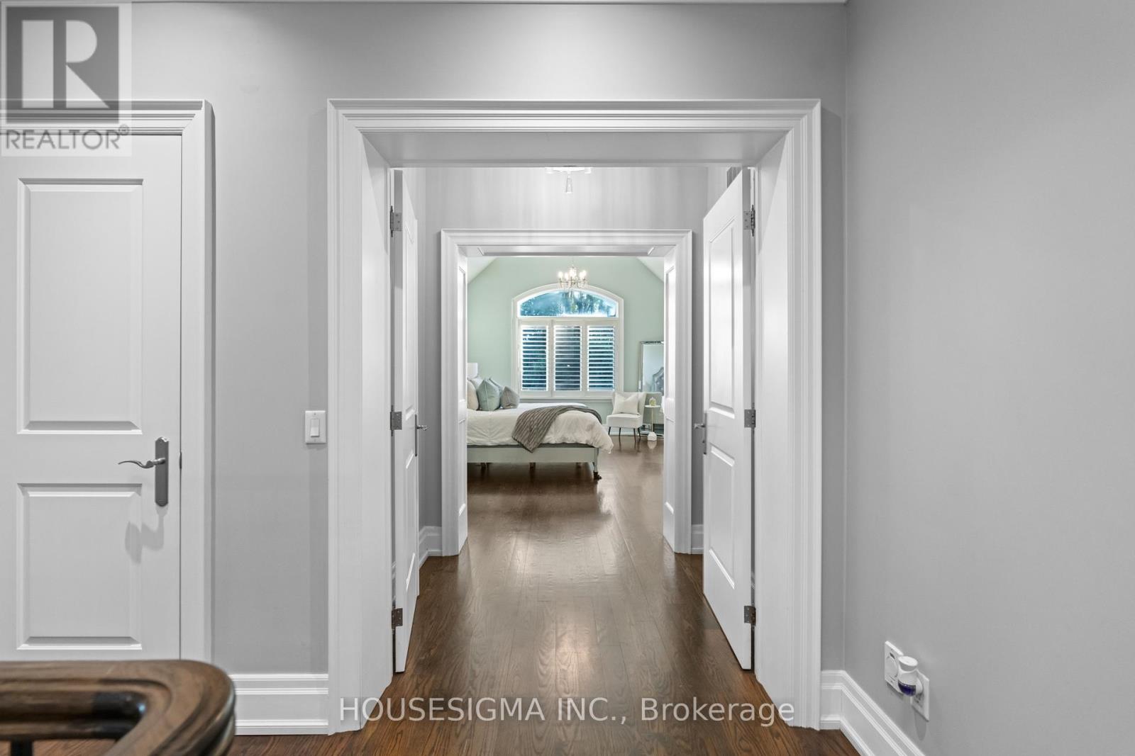 1290 Lakebreeze Drive W, Mississauga, Ontario  L5G 3W6 - Photo 31 - W12009447
