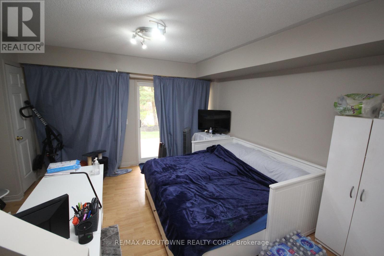 9 - 50 Strathaven Drive, Mississauga, Ontario  L5R 4E7 - Photo 11 - W12009452