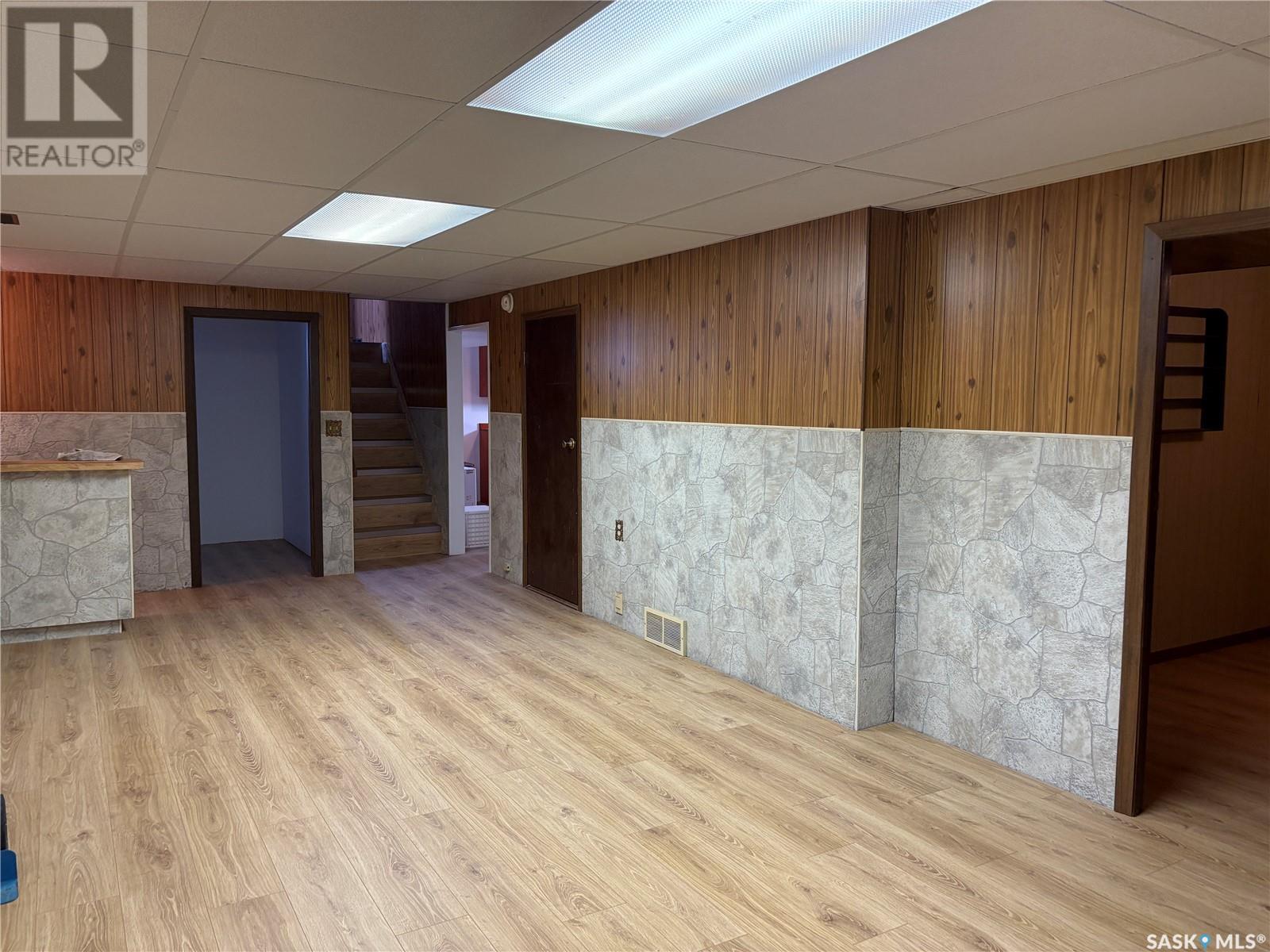 304 3rd Street N, Cabri, Saskatchewan S0N 0J0 - Photo 19 - SK998440