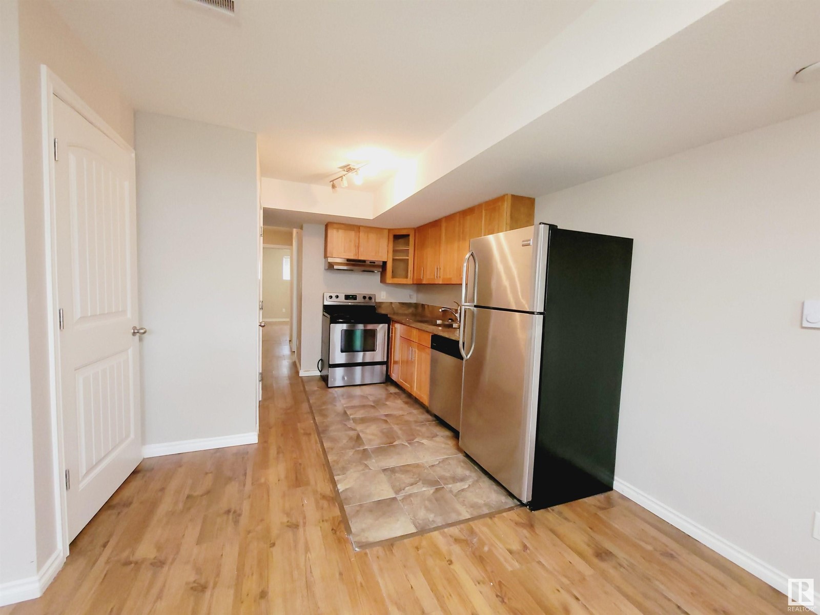 Property at 10333 162 ST NW image 3